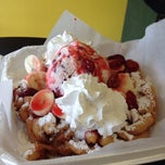 Photo taken at Funnel Cake Paradise by Jesus D. on 10/3/2013