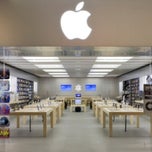 Photo taken at Apple Store, Willowbrook by Heather on 7/7/2012