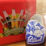 Photo taken at Taqueria Los Parados by Ely G. on 10/4/2013