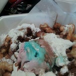 Photo taken at Funnel Cake Paradise by Roberta G. on 5/4/2012