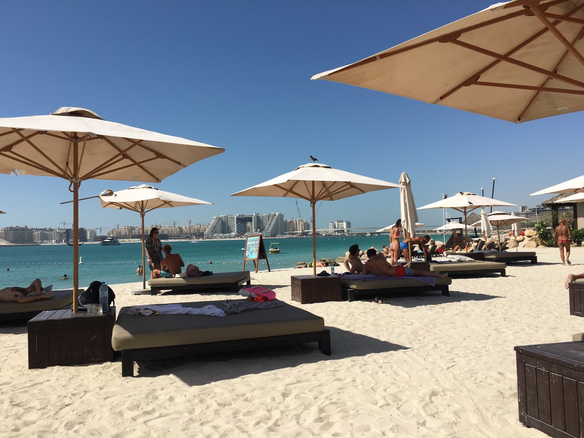 Barasti Beach Bar Dubai Marina Le Meridien Mina Seyahi