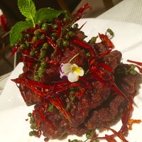 Photo taken at 四季民福 Siji Minfu Roast Duck by Ioana C. on 8/13/2016