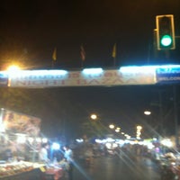 Wat Boon Night Bazaar