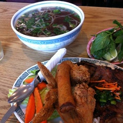 Phở #1 Noodle House corkage fee 