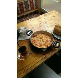 Cezve Kumda Cafe