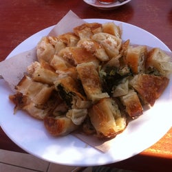 Uzman Börek