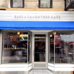 Russ & Daughters Café