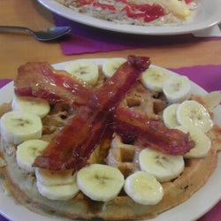 Vic's Waffle House
