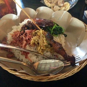 Warung Babi Guling Sari Kembar 99