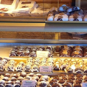 Romana Confeitaria e Rotisseria