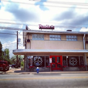Paulies Restaurant