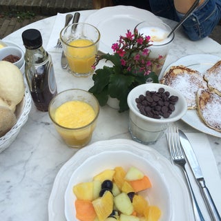 breakfast photo