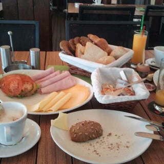 breakfast photo