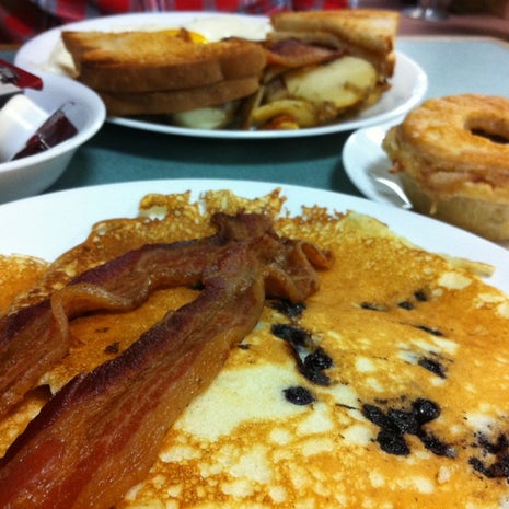 T&T Bakery and Café