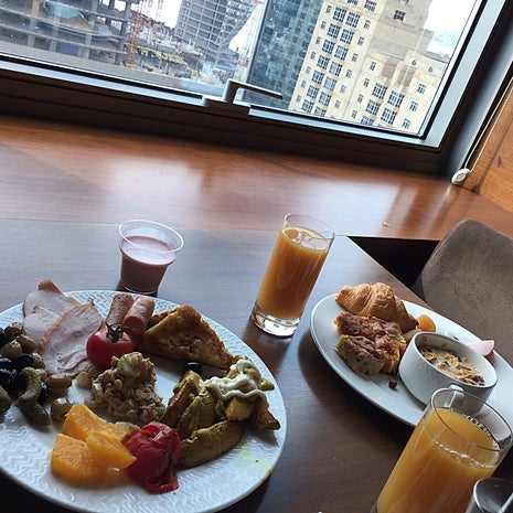 Holiday inn Resturant