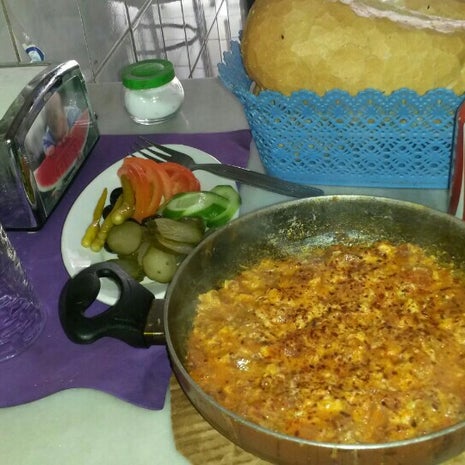 Fıkralı Humus Ezme Menemen Ve Corba