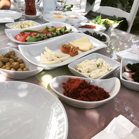 Katmer Kahvaltı Bahçesi