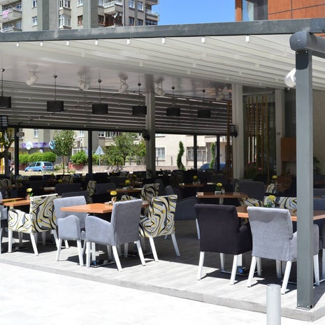 Marbella Restaurant & Bistro