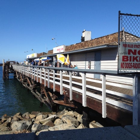 Polly's On The Pier