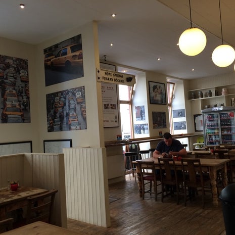 Wee Guy's Deli-Cafe