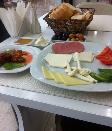 beykent sarküteri kahvalti