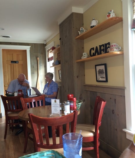 Dots Bread And Butter Restaurant