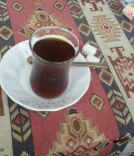 Açık Havada Çay ve Kahvaltı Keyfi