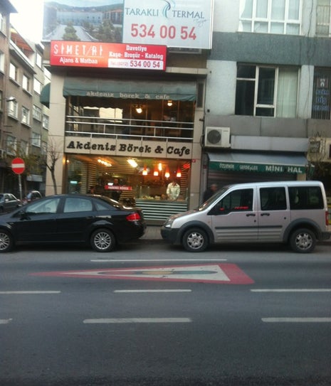 Akdeniz Börek & Cafe