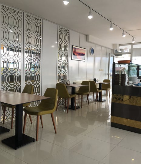 Meşhur Sarıyer Börekcisi