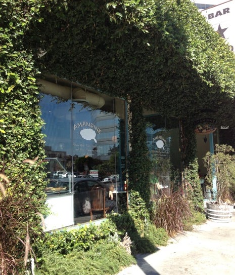 Amandine Patisserie Cafe
