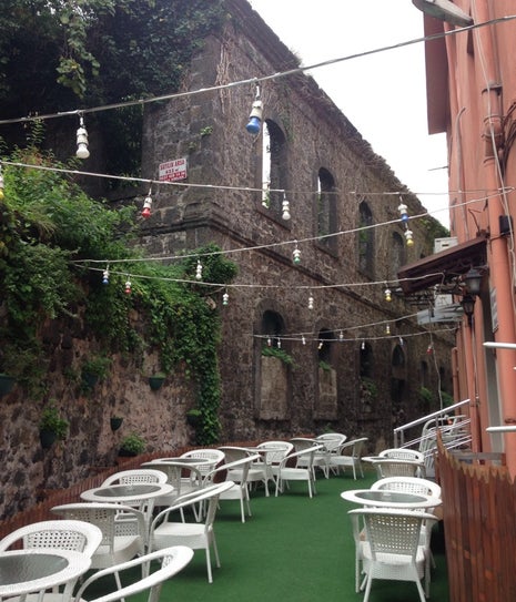 Hayat Cafe & Restaurant