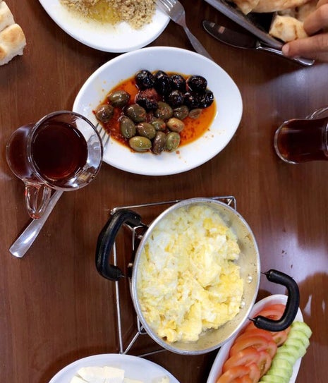 Hacı Babanın Yeri (Damla Bal Kahvaltı Salonu)