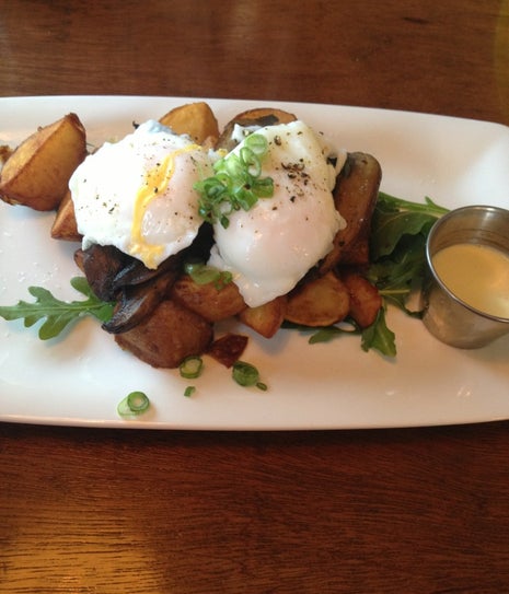 Yolk's Restaurant & Commissary