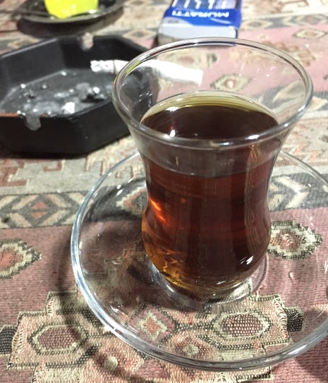 Açık Havada Çay ve Kahvaltı Keyfi