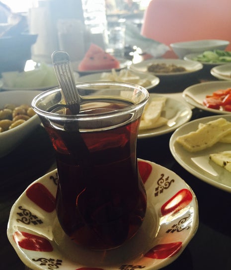 MEŞHUR KAHVALTICI KADRİ