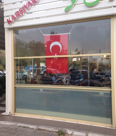 Karşıyaka Gevrek Salonu