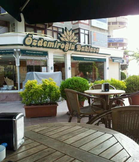 Özdemiroğlu Baklava