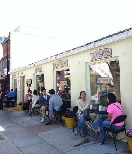 Bru's Wiffle - A Waffle Joint