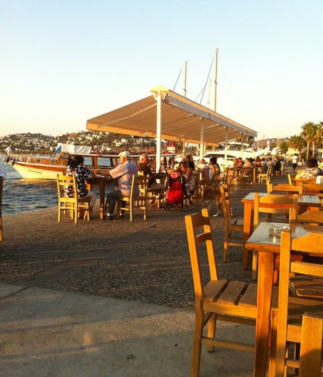 Bodrum Belediyesi Yalıkavak İskele Cafe