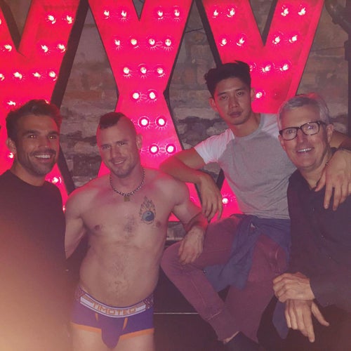 famous gay bar chicago manhole