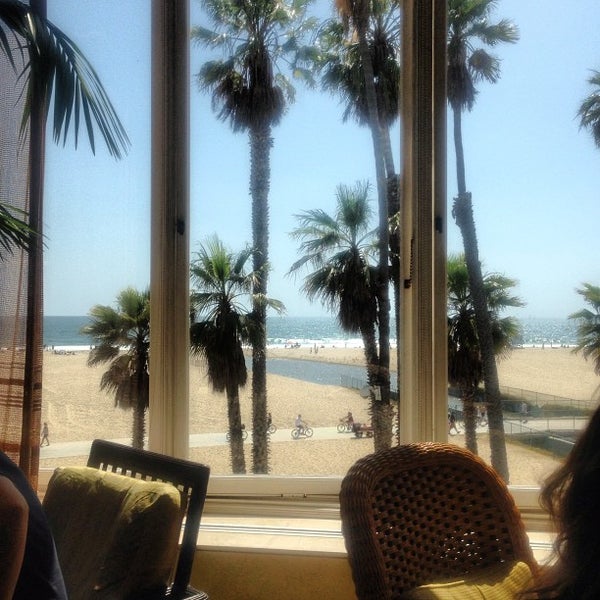 Where's Good? Holiday and vacation recommendations for Santa Monica, United States. What's good to see, when's good to go and how's best to get there.