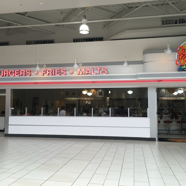 Johnny Rockets South Auburn 1101 Outlet Collection Dr SW