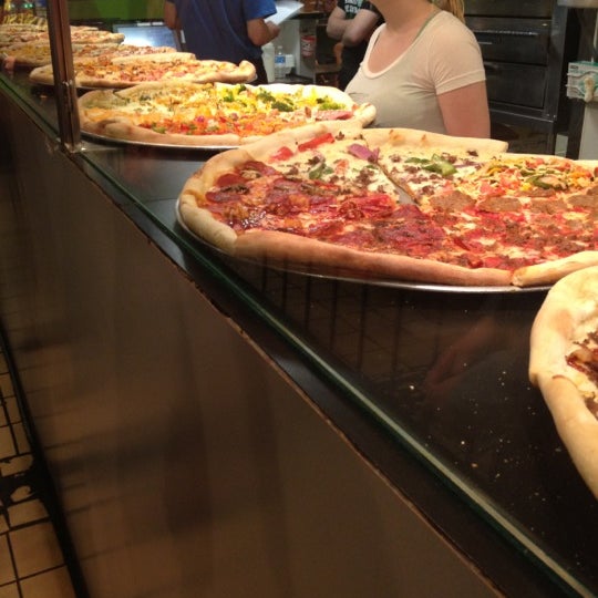 Mesa Pizza By The Slice Dinkytown Minneapolis, MN