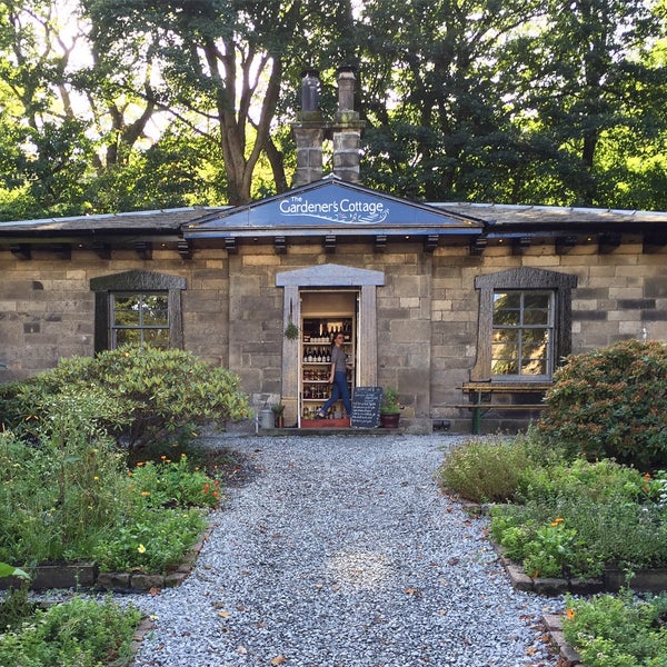Where's Good? Holiday and vacation recommendations for Edinburgh, United Kingdom. What's good to see, when's good to go and how's best to get there.