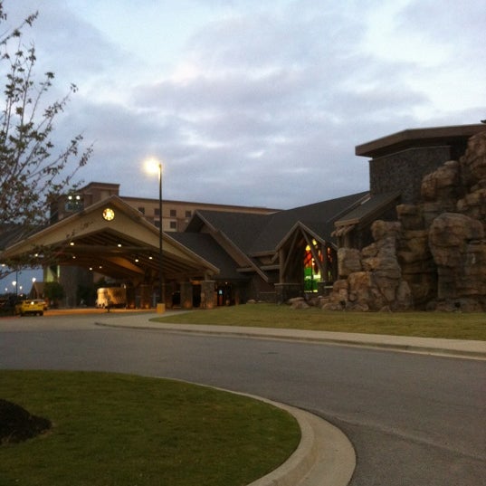 cherokee hotel and casino west siloam springs