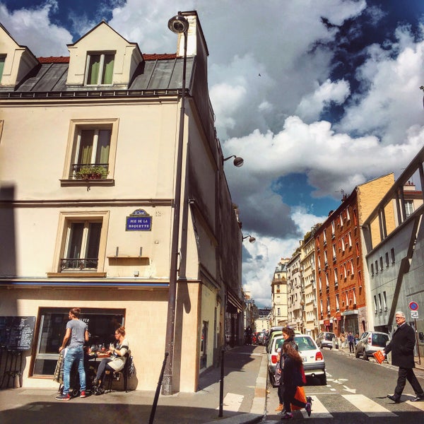 Rue de Charonne Roquette Paris, ÎledeFrance Rue de Charonne Roquette Paris, ÎledeFrance