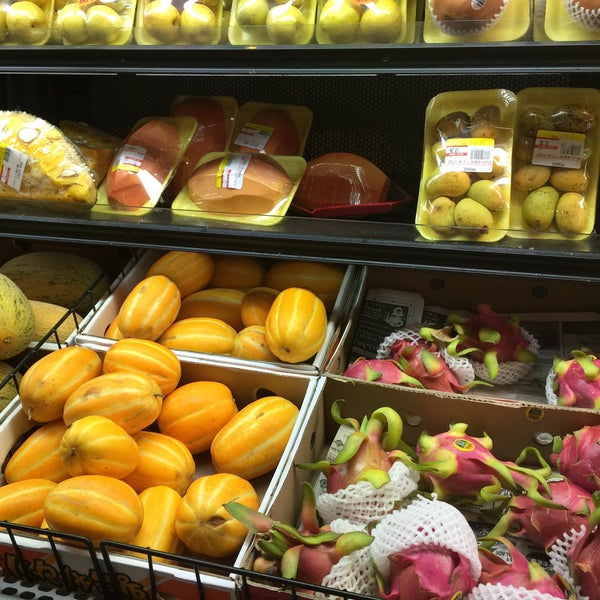 Viet Hoa Food Market