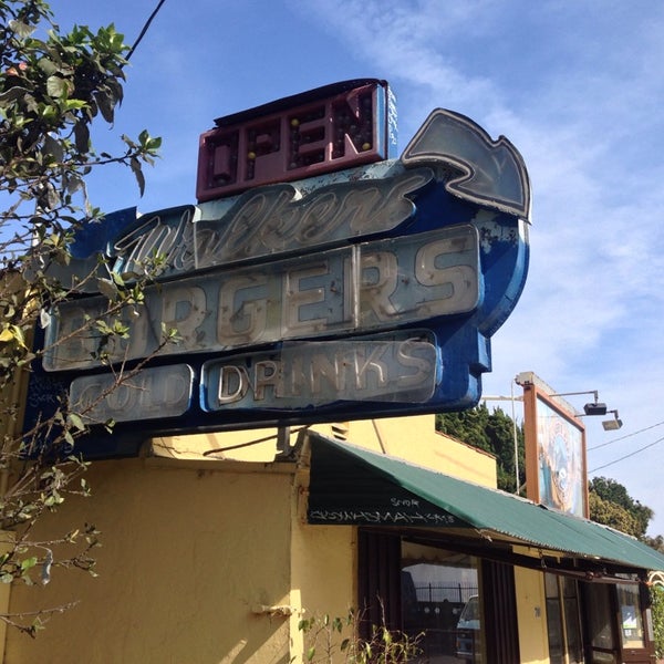 Walker's Cafe Diner in San Pedro