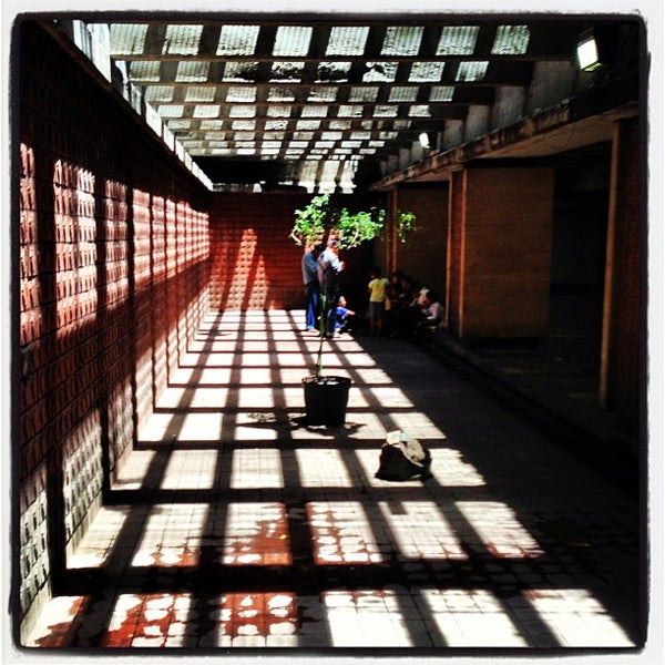 Metro EtiopíaPlaza de la Transparencia (Línea 3) Narvarte Poniente