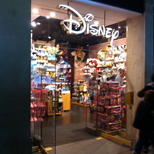 Disney Store San Marco 4 tips
